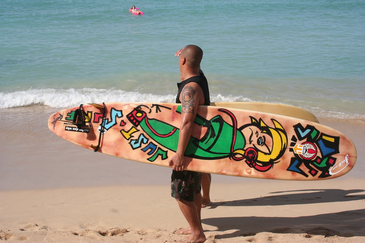 Hawaii Surfer| Backpacking with Bacon | UK Travel Blog