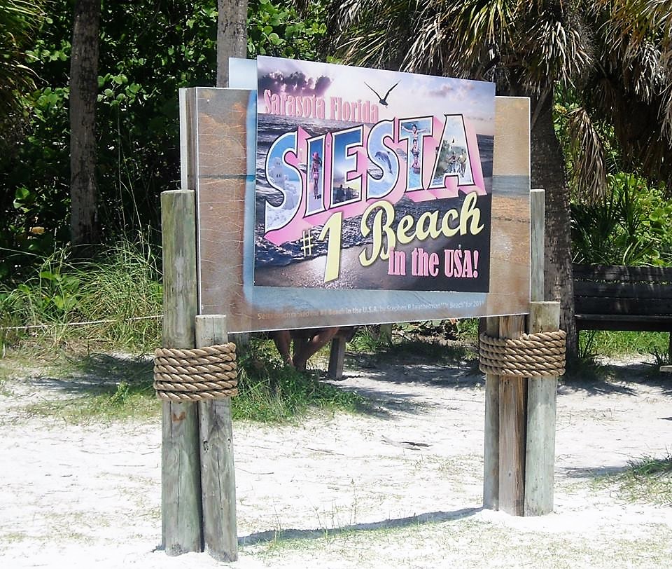 Siesta Beach | Travel in Florida | Backpacking with Bacon