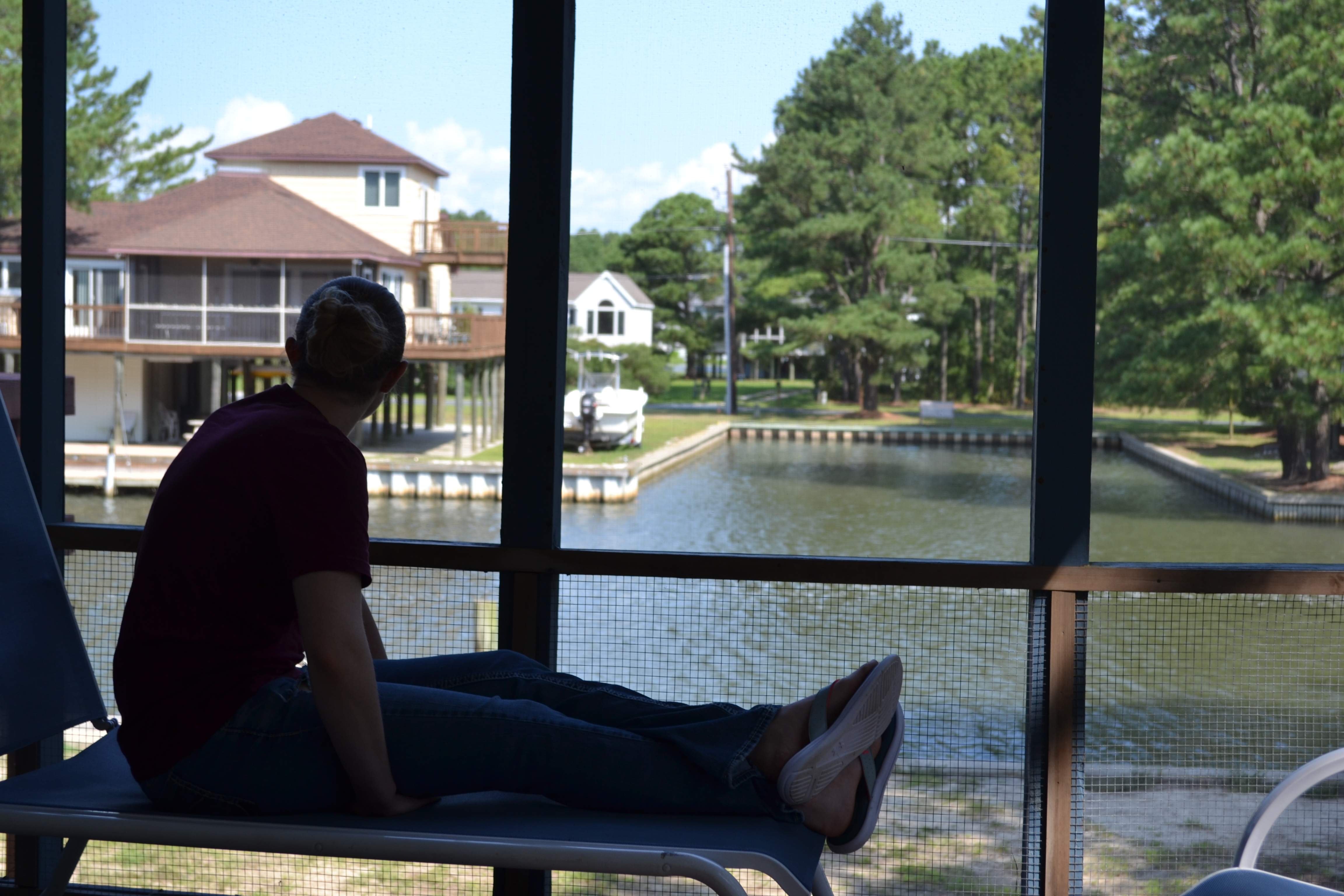 Waterfront Accommodation | Visiting Chincoteague Island | Backpacking with Bacon