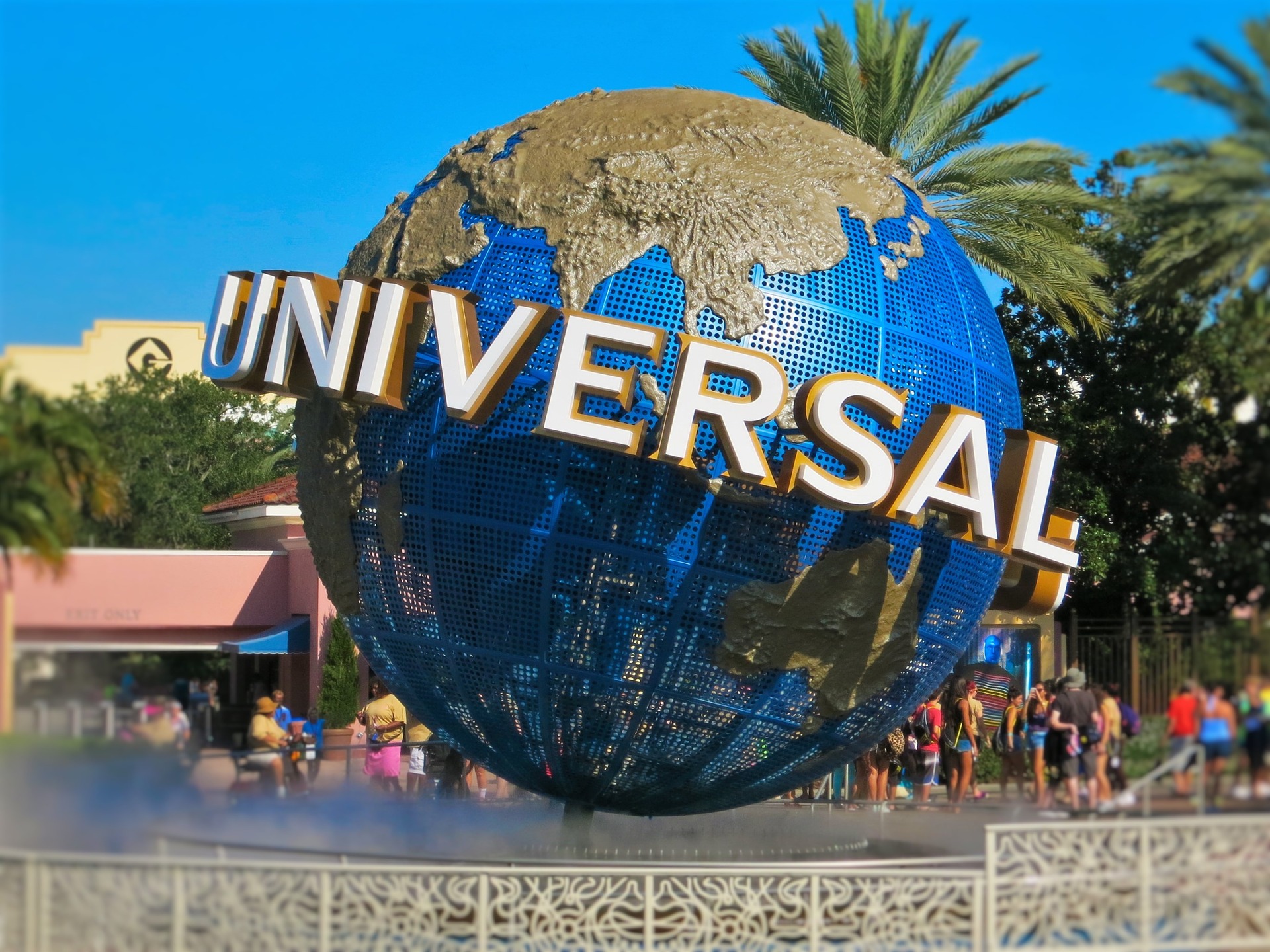 Universal Studios |Best Places to Visit in Florida | Backpacking with Bacon