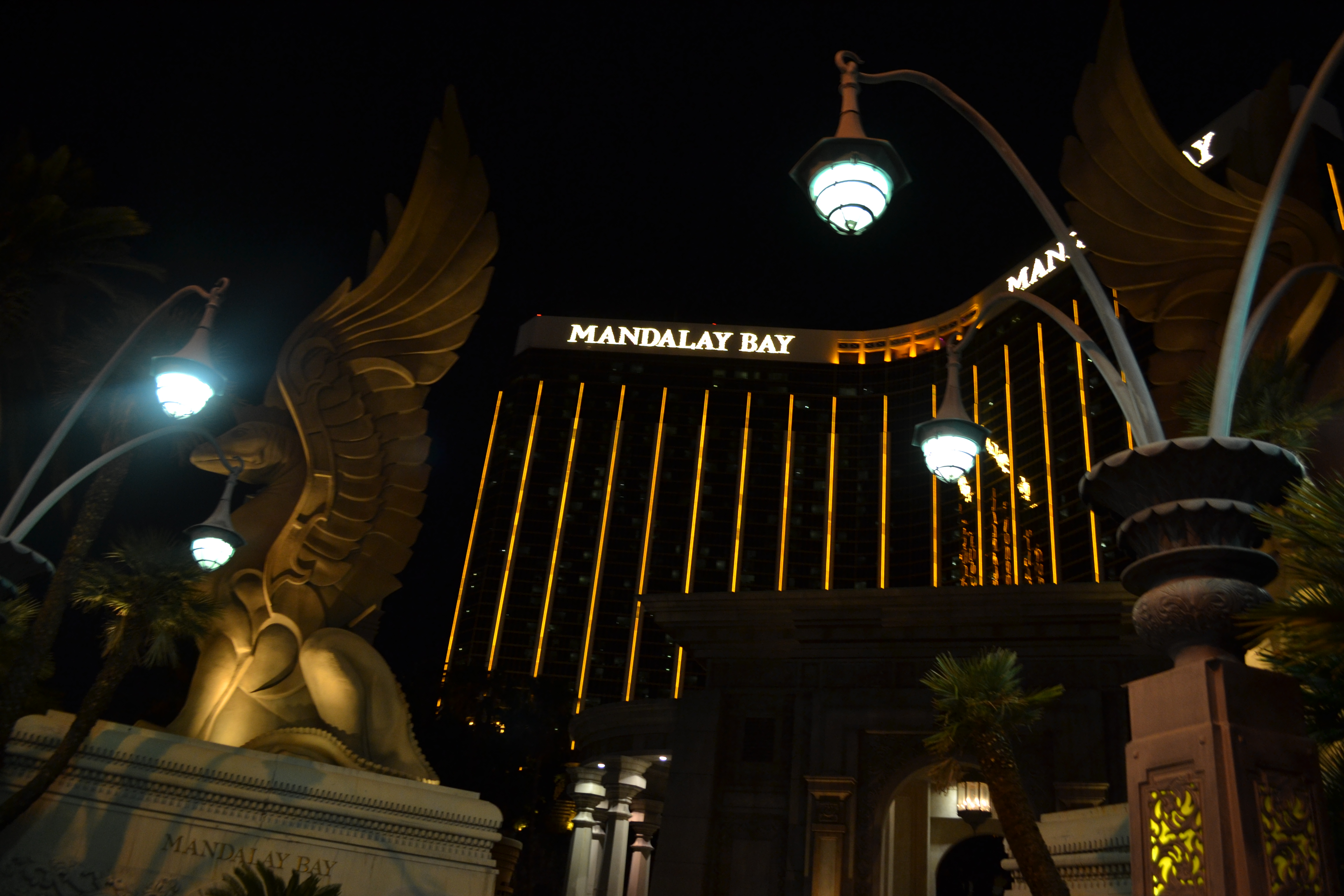 Mandalay Bay | 72 Hours in Vegas | Solo Travel in Las Vegas
