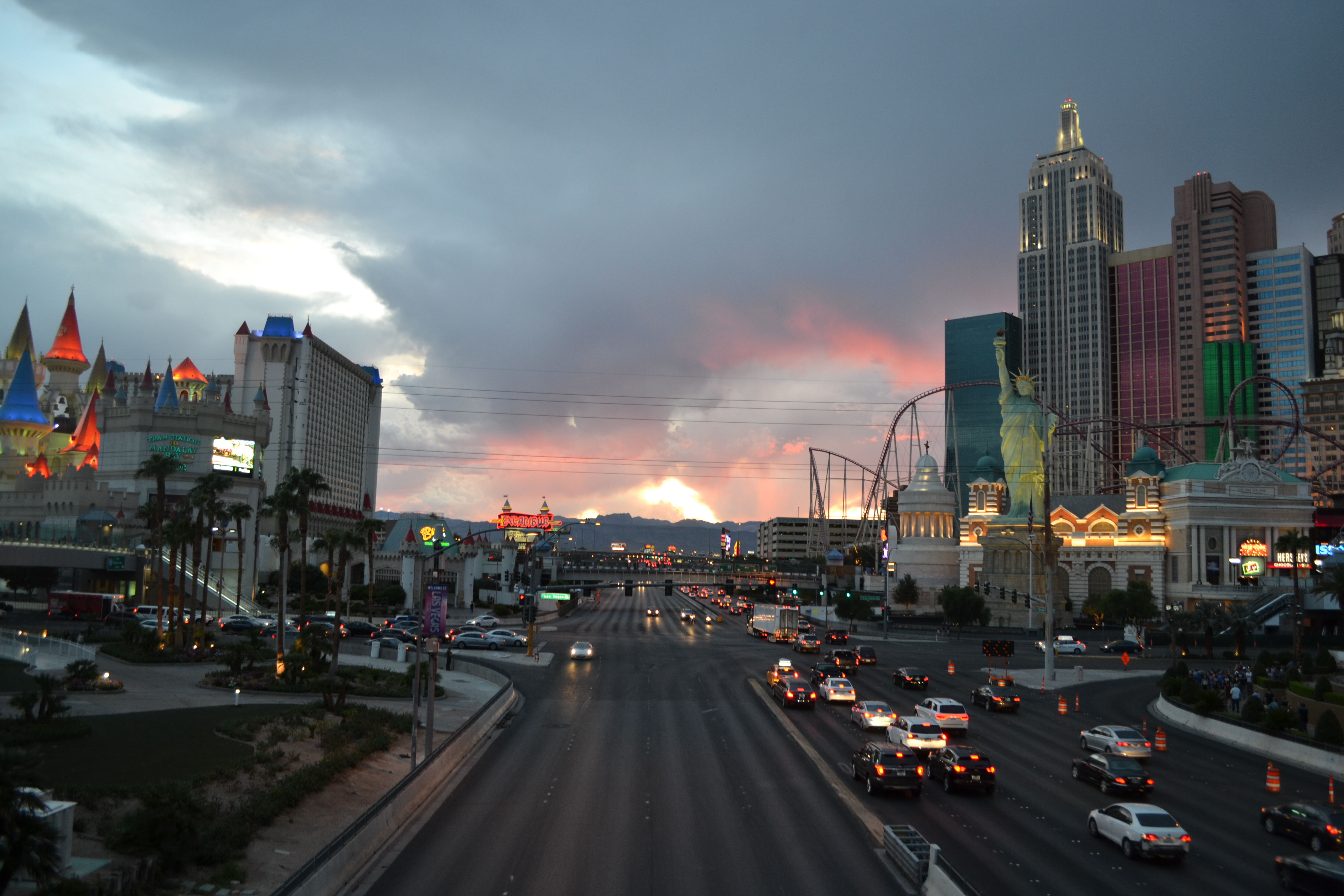 Las Vegas Sunset | 72 Hours in Vegas | Solo Travel in Las Vegas