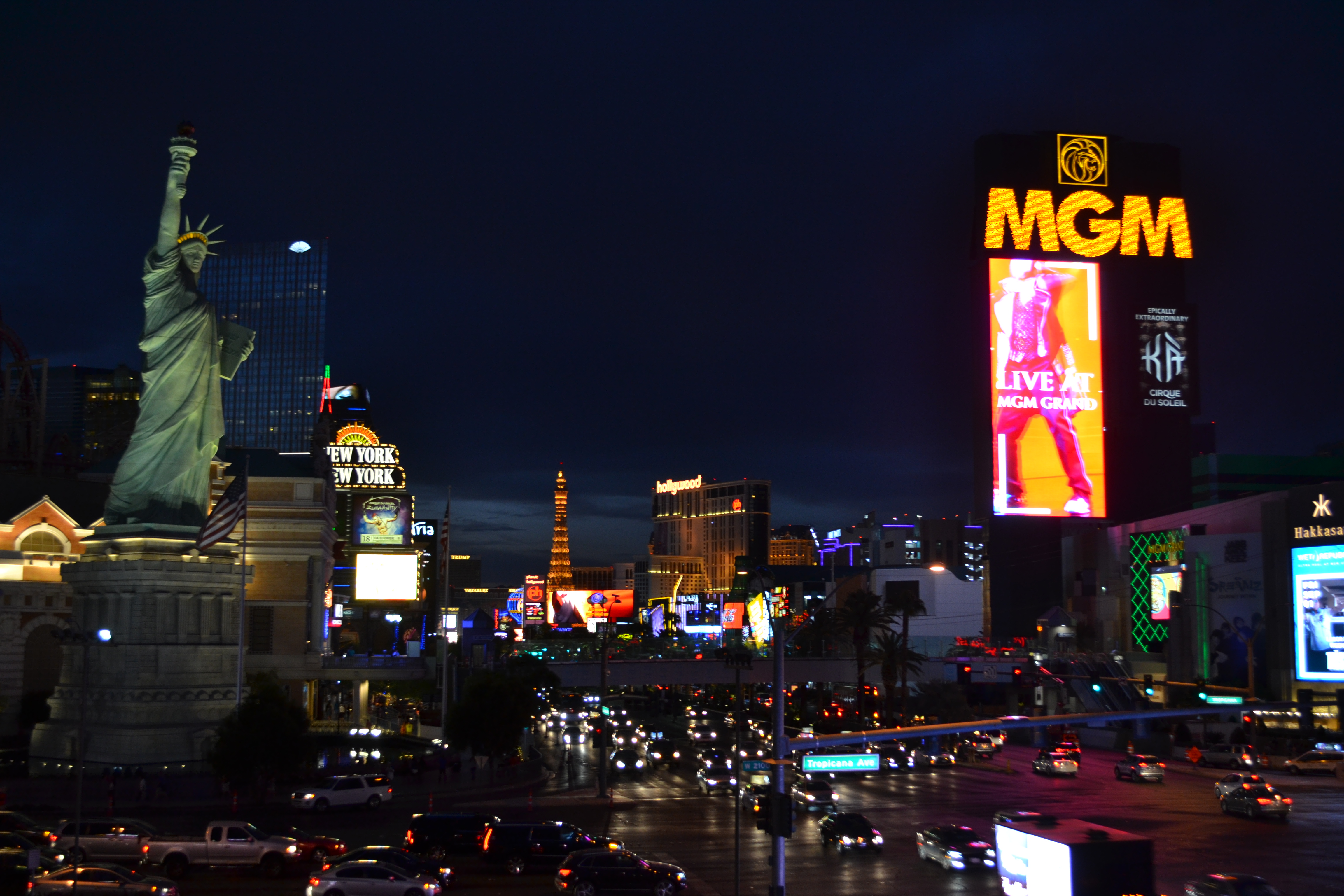 City Lights at Night | 72 Hours in Vegas | Solo Travel in Las Vegas