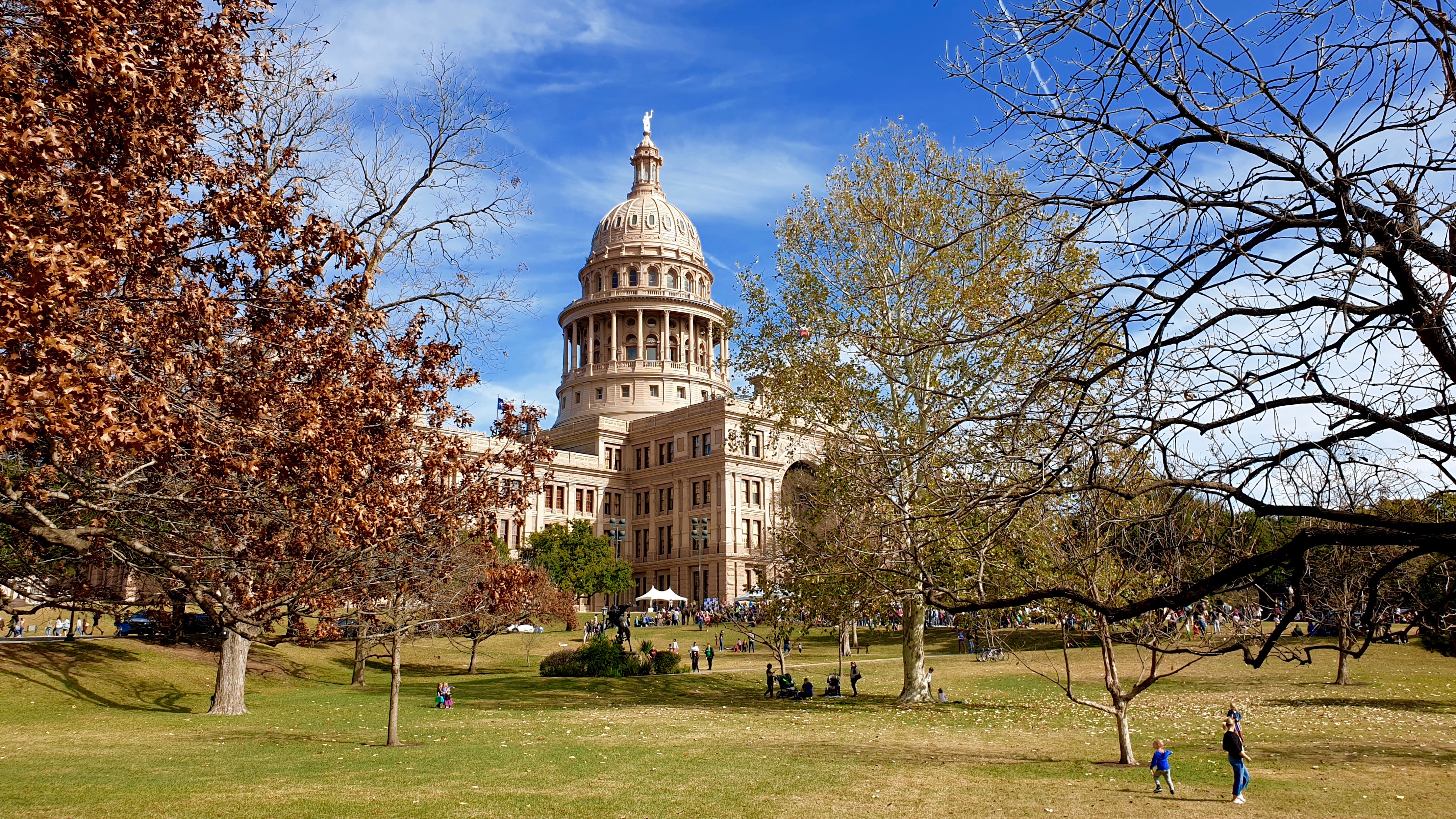 Austin Capitol | Backpacking with Bacon | Solo Travel Blog